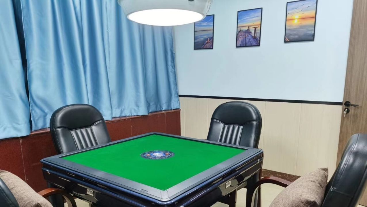 独家实测“欢乐龙城棋牌免费挂”开挂神器{透视辅助}全揭秘
